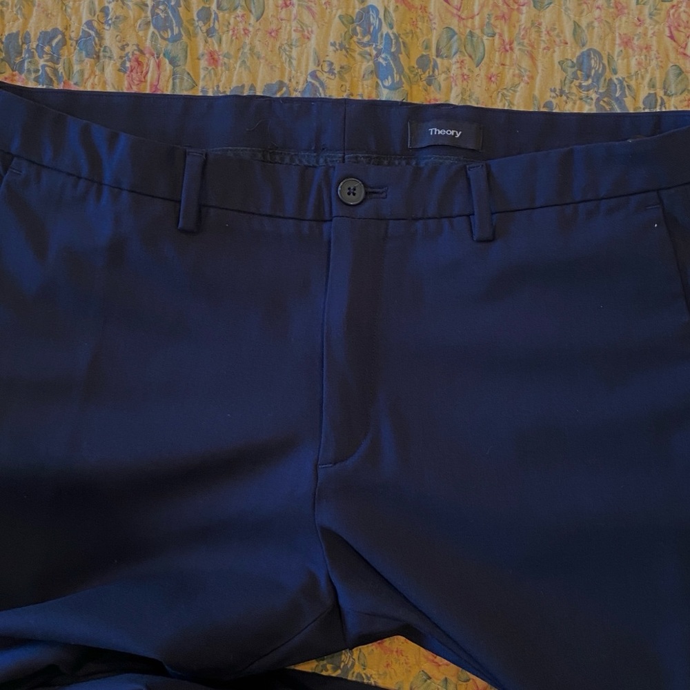 Theory Men's Navy Dress Pants Preowned Size 36x30 Length Has Been Altered. - Picture 2 of 4